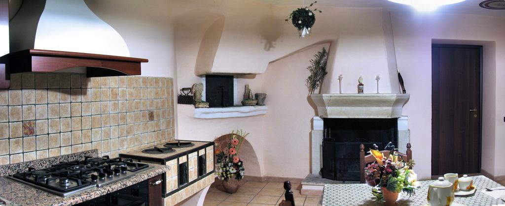 Posta FibrenoIl Centro Storicoアパートメント 部屋 写真