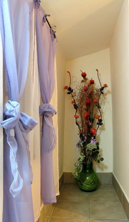 Posta FibrenoIl Centro Storicoアパートメント 部屋 写真